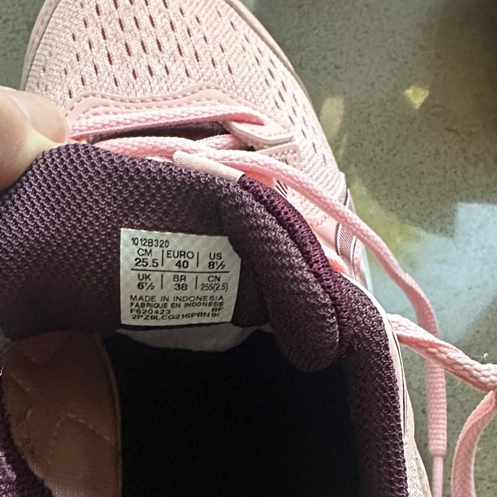 ASICS Women's Gel-Contend 8 Running Shoes in Pink and Burgundy size 8.5 😎 - Picture 14 of 16